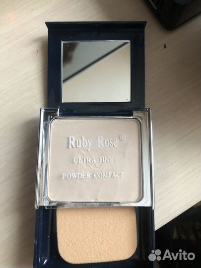 Подарок пудра, Канада