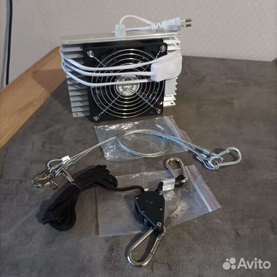 Мощная Фито лампа светильник 100w YXO yuxinou