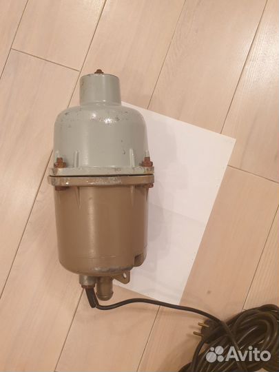 Насос вибрационный