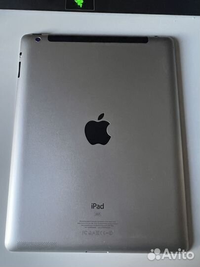 Планшет iPad 3 32GB Wi-Fi + 3G (A1430)