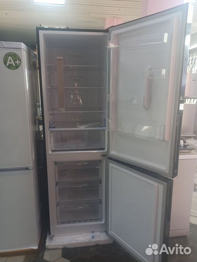 Холодильник Weissgauff WRK 1850 D Full Black Glass