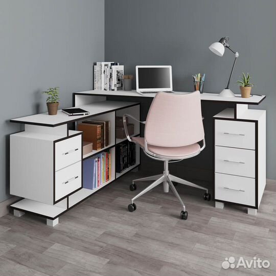 Письменный стол