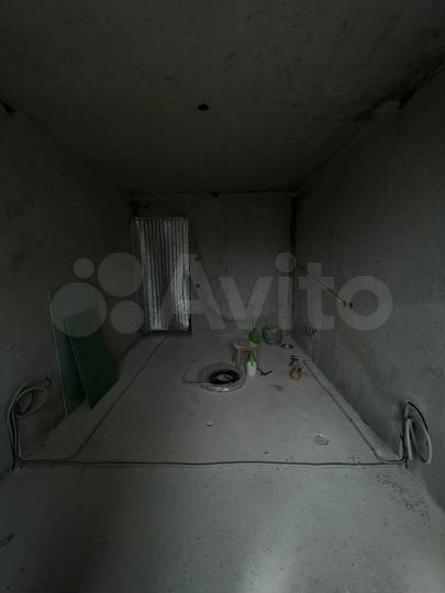 2-к. квартира, 57 м², 4/9 эт.