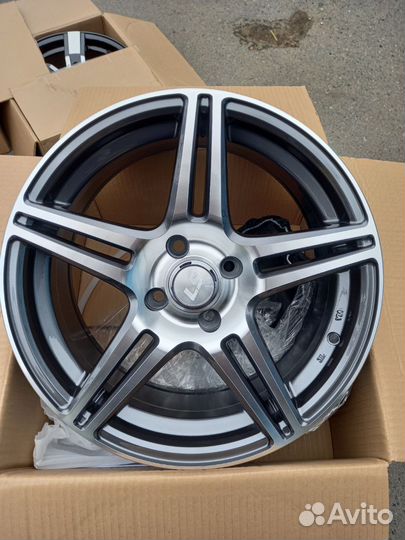 Продам диски LS на ладу vesta