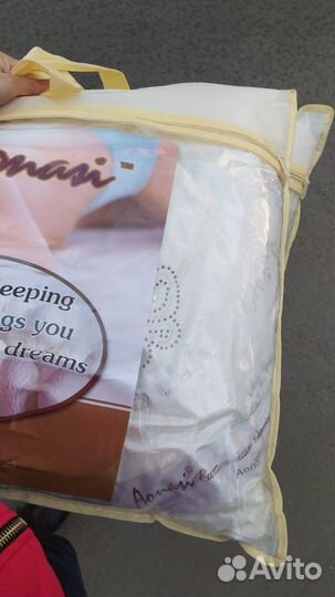 Подушка шелковая. Новая