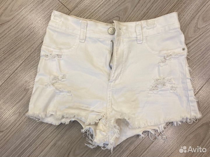 Шорты белые