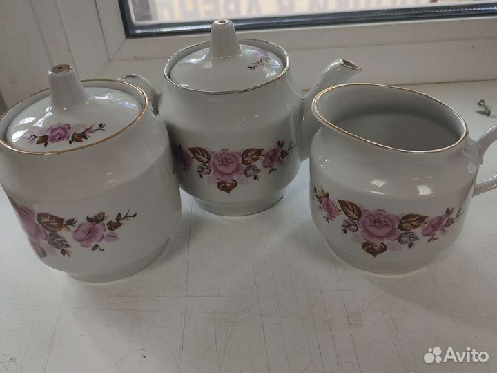 Фарфор СССР, чайник, сахарница, молочник