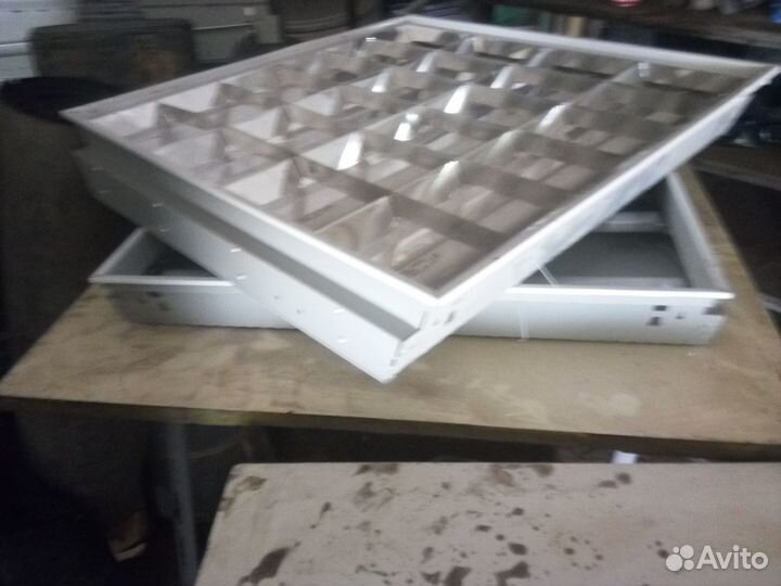 Светильник люминесцентный лво 4х18 встраиваемый