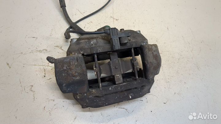 Суппорт Mercedes E W211, 2004