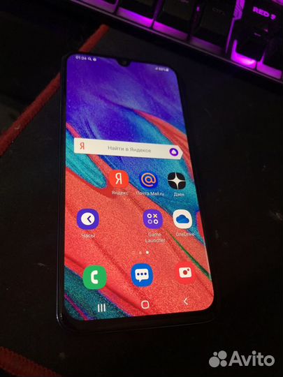 Samsung Galaxy A40, 4/64 ГБ