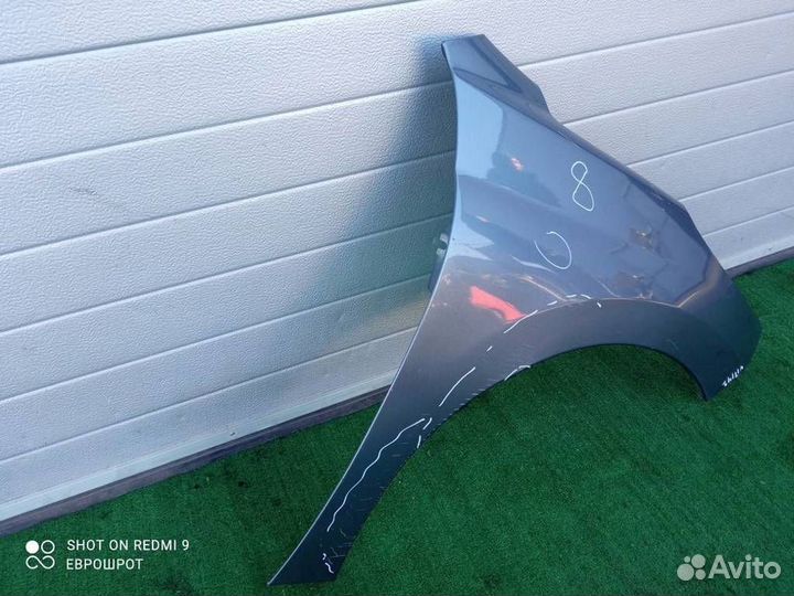 Крыло переднее правое Peugeot 207 (2006-2012)