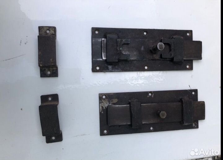 Засовы на дверь