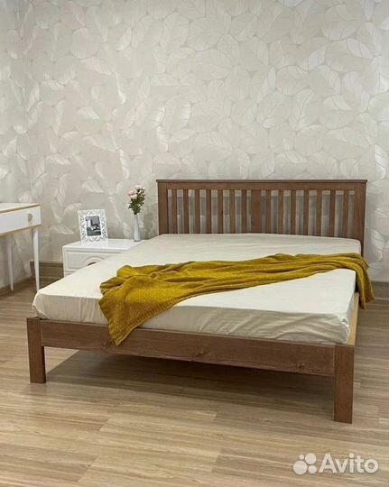 Кровать из массива 160х200