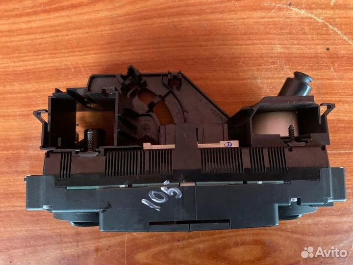 Блок управления климат-контролем Skoda Octavia A5