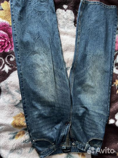 Очень широкие джинсы