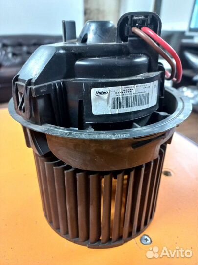 Моторчик печки LADA X Rey