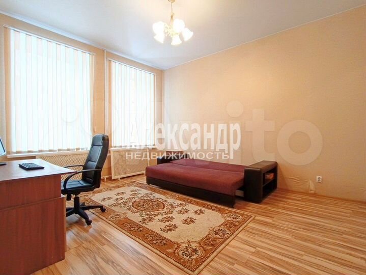 1-к. квартира, 53 м², 1/4 эт.