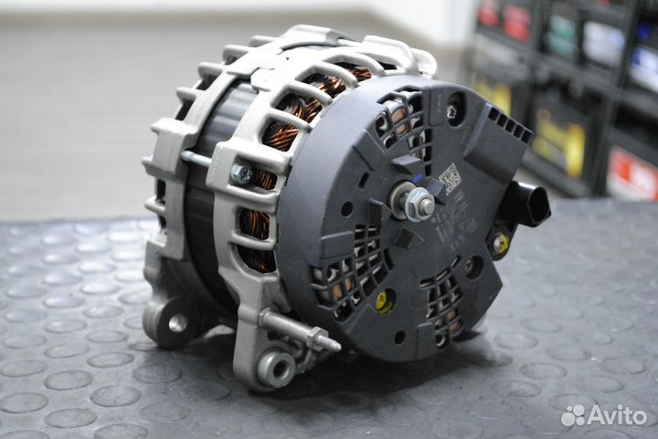 Генератор VW Passat 1.6 TDi, 2.0 TDi 180А Bosch