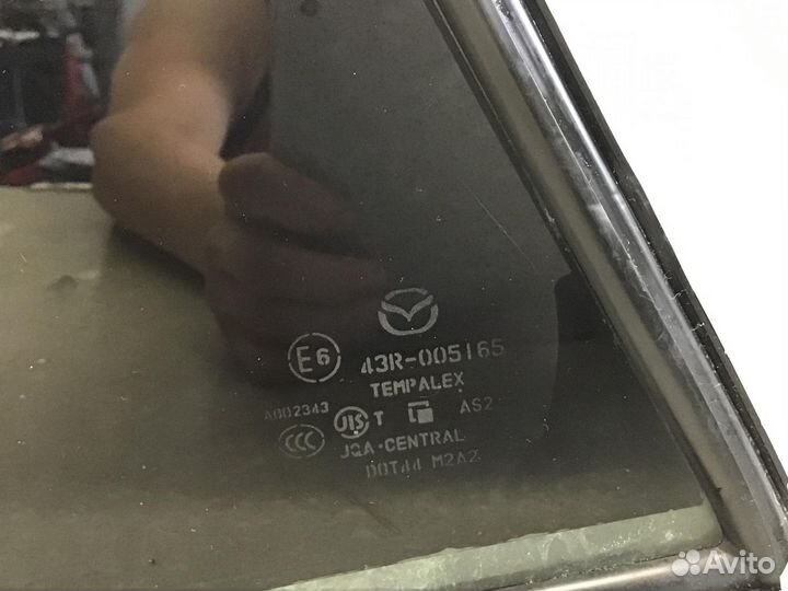 Стекло двери задней левой Mazda 3 (BL) 2009-2013