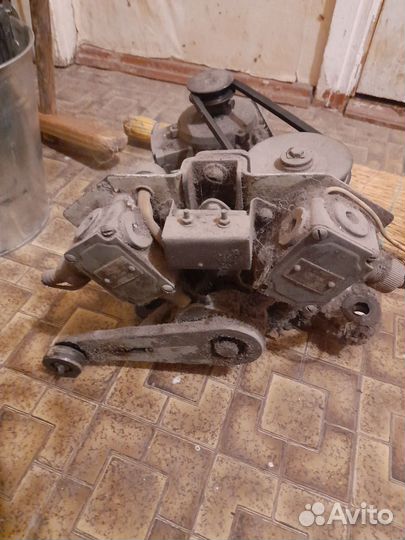 Асинхронный двигатель СССР, с редуктором