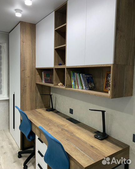 Рабочая зона в детскую на заказ