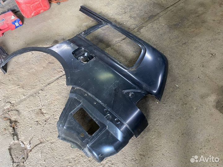 Крыло заднее левое mitsubishi pajero sport 2008