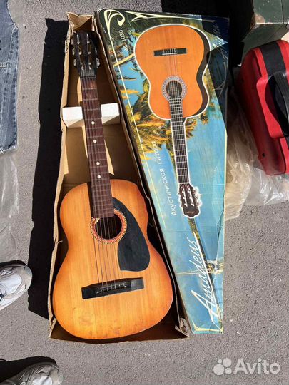 Акустическая гитара СССР в упаковке