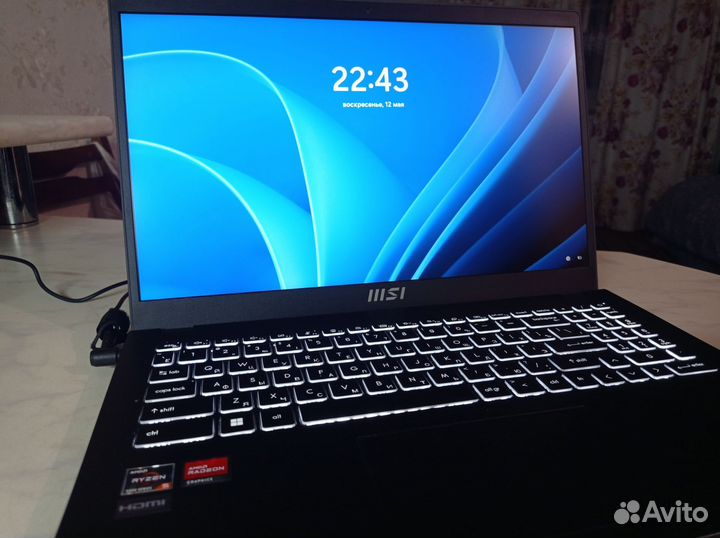 Ноутбук msi modern 15