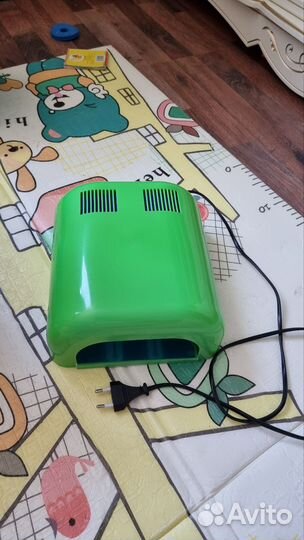 Уф лампа для ногтей