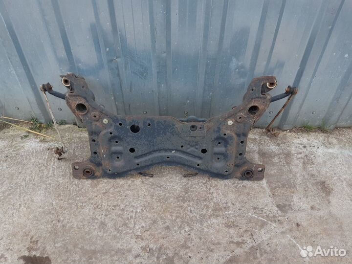 Балка подмоторная Форд Фокус 2