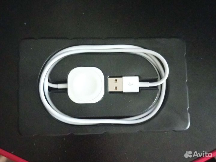 Зарядка для Apple watch