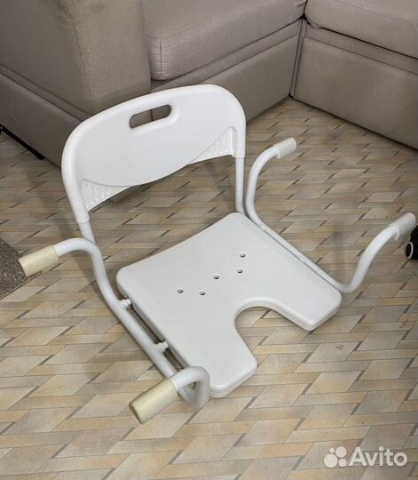 Стул в ванну для пожилых/инвалидов