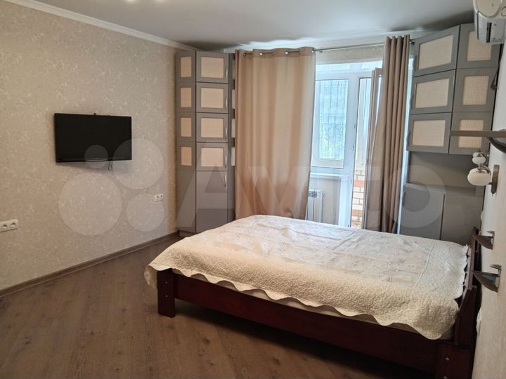 1-к. квартира, 57 м², 1/5 эт.