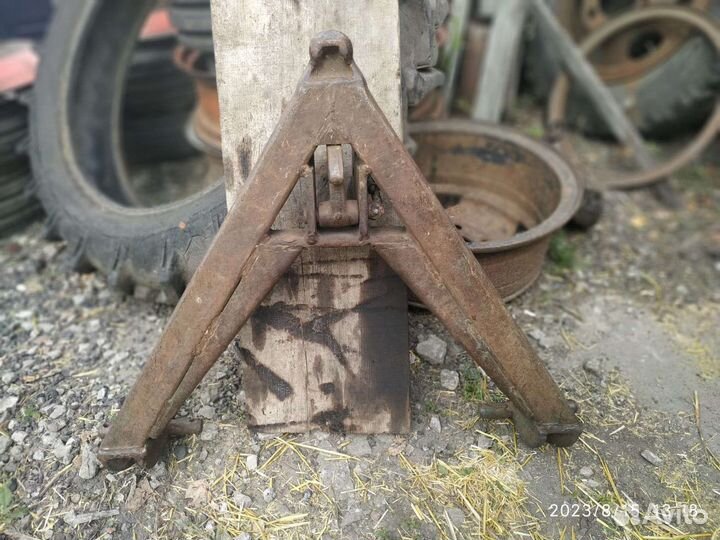 Треугольник на трактор