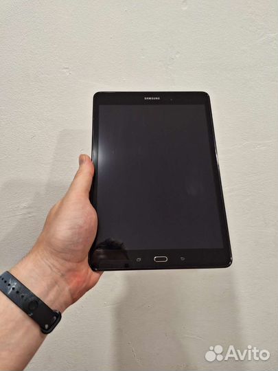 Планшет Samsung Galaxy Tab A 9.7 SM-T555