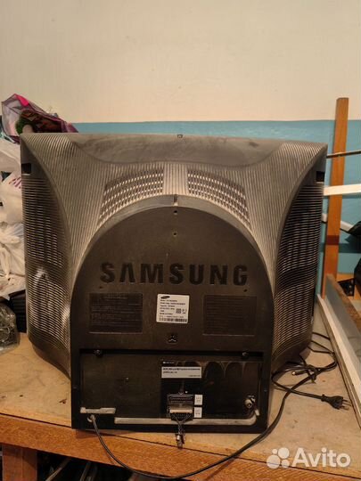 Телевизор на запчасти