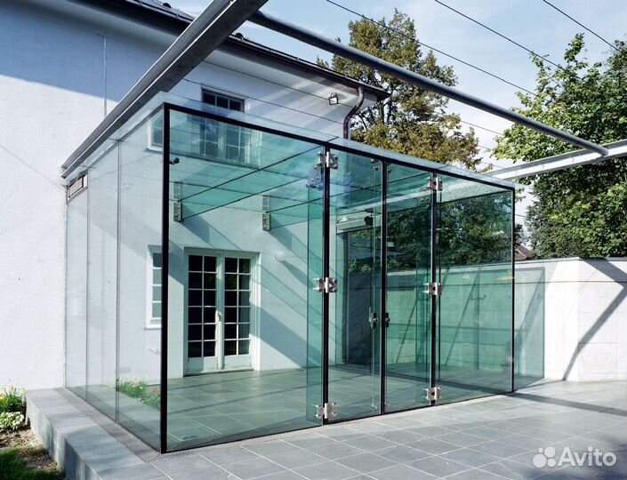 Безрамное остекление домов