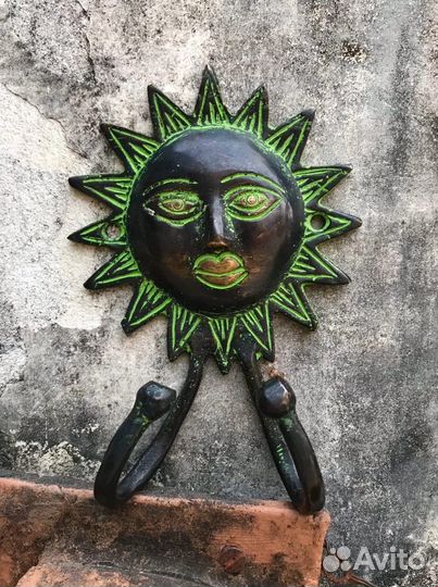 Дизайнерские вешалки и дверные ручки