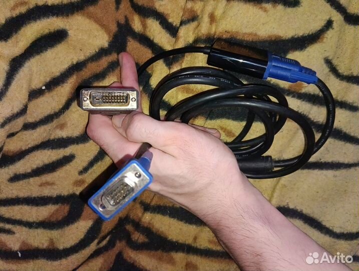 Переходник DVI на VGA. Со шнуром VGA VGA 2 метра