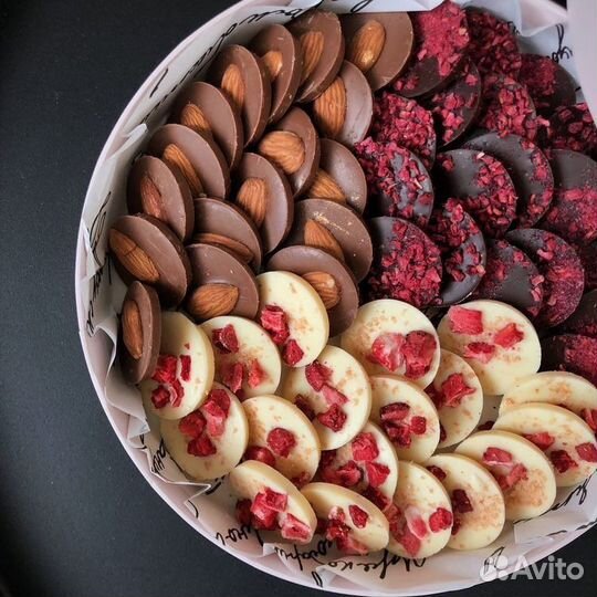 Шоколад ручной работы