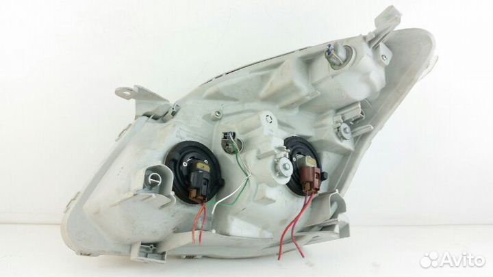 Фара правая Toyota Corolla Spacio NZE121 2002