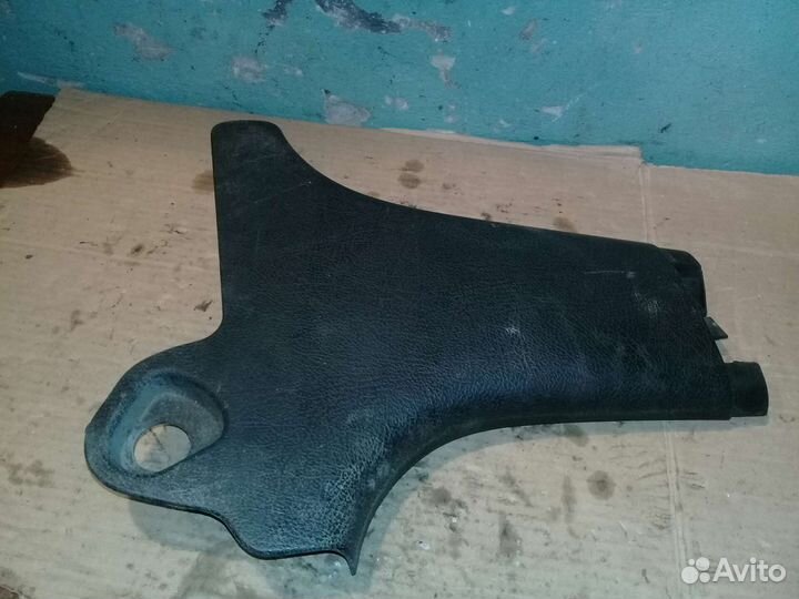 Накладка правая нижняя средний стойки Peugeot 206