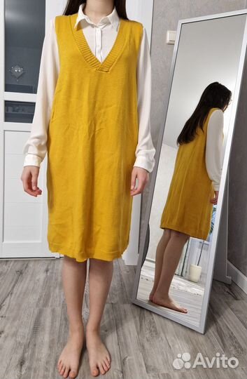 Платье-жилет жёлтого цвета