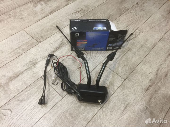 Антенна автомобильная TV-auto-100. Zolan с усилите