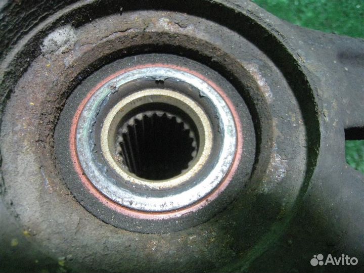 Кулак передний левый Chevrolet aveo T255 2010