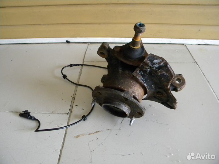 Кулак передний LR Fiat Ducato 2.3d 14 год