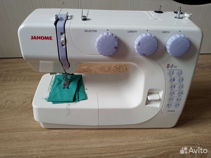 Швейная машина Janome бу