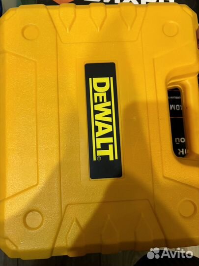 Шуруповерт dewalt