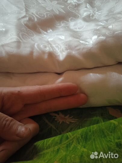 На выписку зимнее одеяло ручная работа