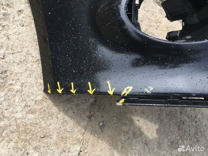 Бампер передний Ford Focus 3 с дефектом черный